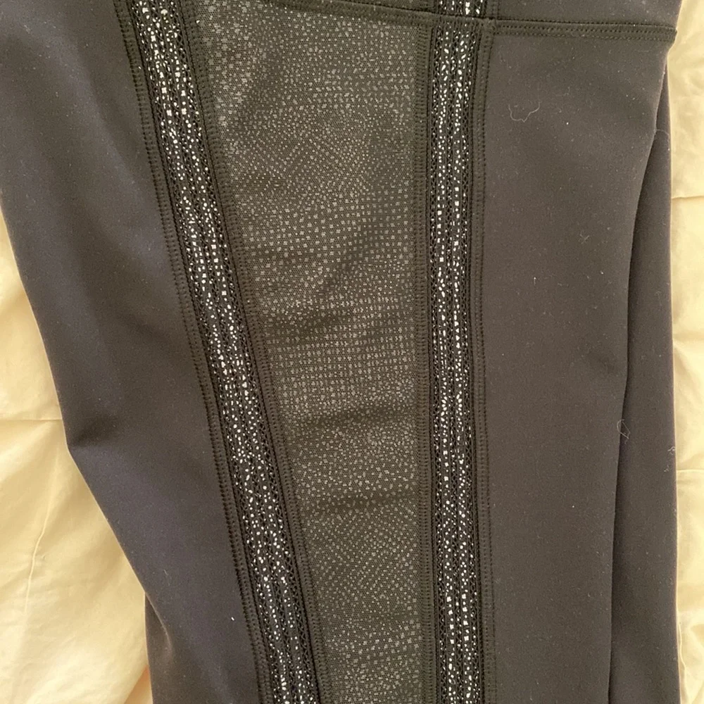 Lululemon black leggings - like new!